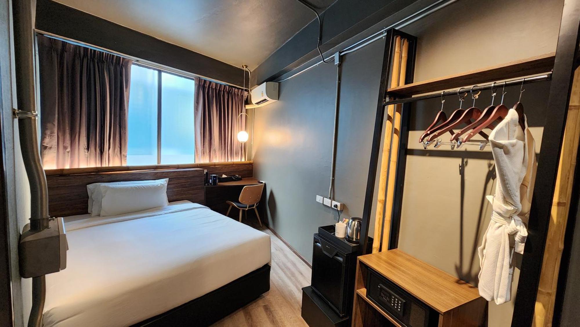 Hotel Ordinary Bangkok Exteriör bild